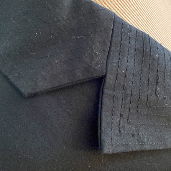 Black jacket/ blazer with 3 button size 18W long sleeves in black.Lined - Picture 11 of 12